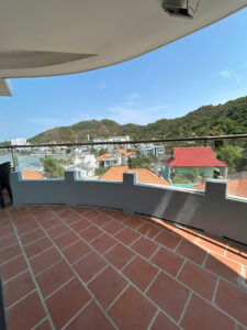 Ocean and moutain view apartment for rent at Thuy Tien building